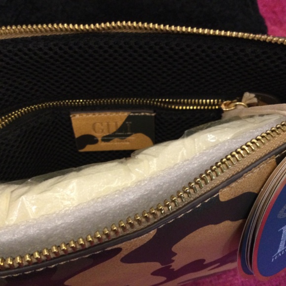 G.I.L.I. Leather Camo Pouch - Picture 3 of 5